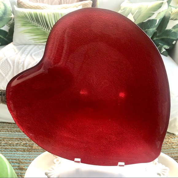 NWT Huge Red Glass Heart Dish - Picture 3 of 5